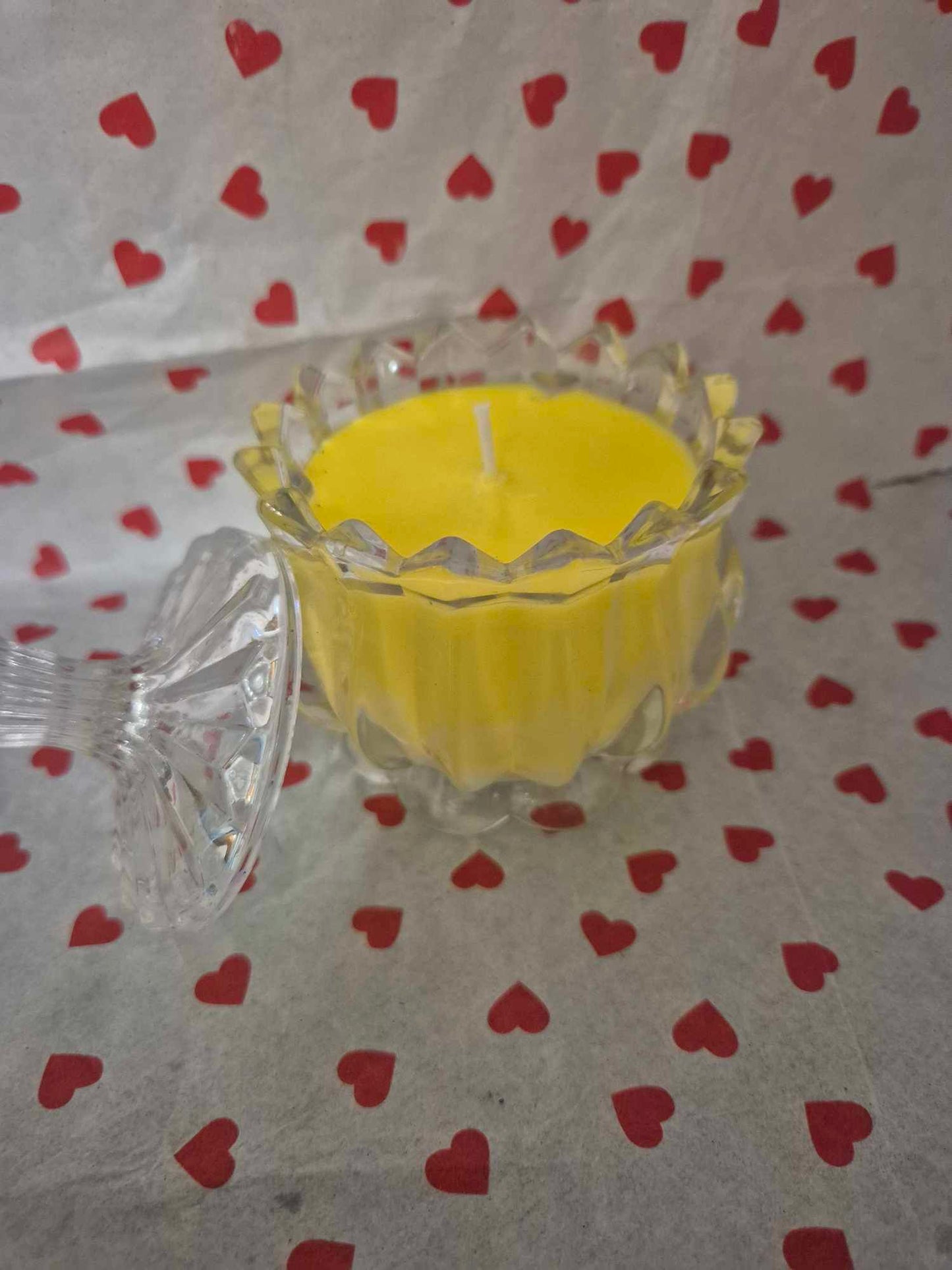 Miss daisy dupe glass candle